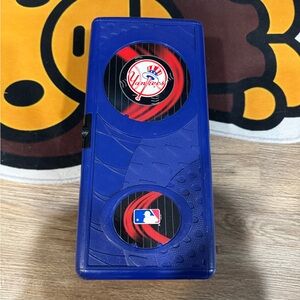 VINTAGE 1990s MLB Suncast NEW YORK YANKEES Plastic Mini Locker or CD Holder 13”